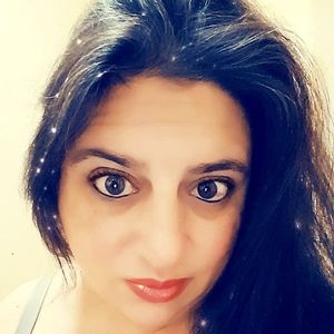 Meet your Posher, Courtney